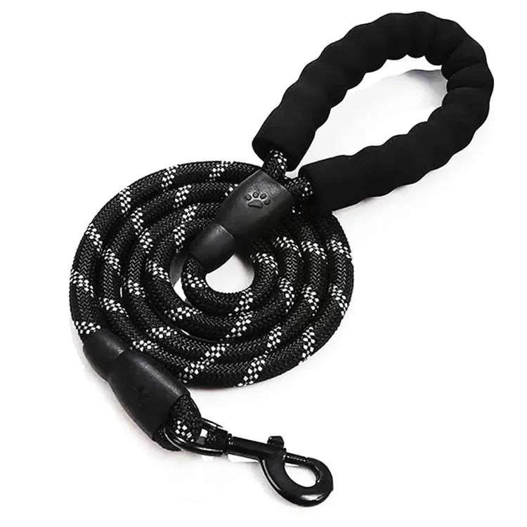 Strong Reflective Dog Leash – Durable Nylon Lead for Big & Small Dogs