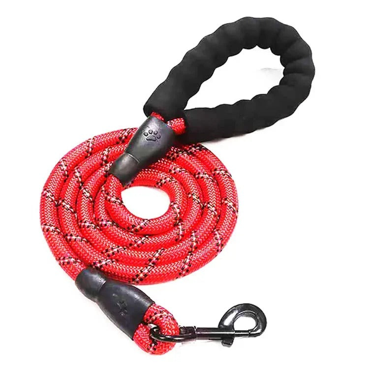 Strong Reflective Dog Leash – Durable Nylon Lead for Big & Small Dogs