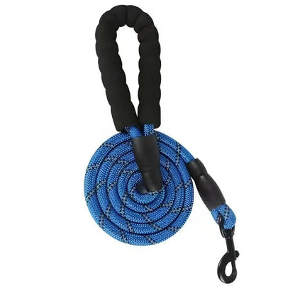 Strong Reflective Dog Leash – Durable Nylon Lead for Big & Small Dogs
